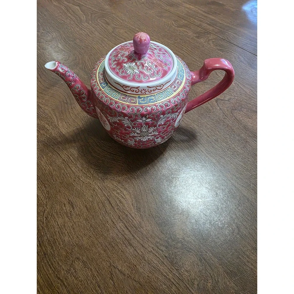 Vintage Pink Mun Shou Longevity Chinese Porcelain Teapot Famille Rose 8.5